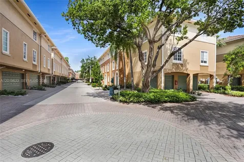 2941 NE 185th Street Aventura FL 33180