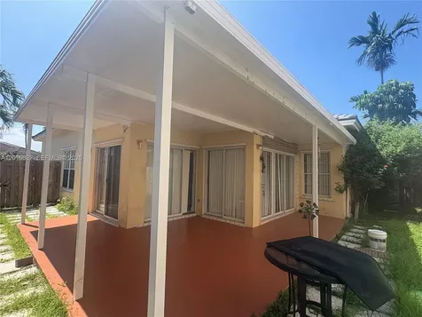 21485 SW 90th Place Cutler Bay FL 33189