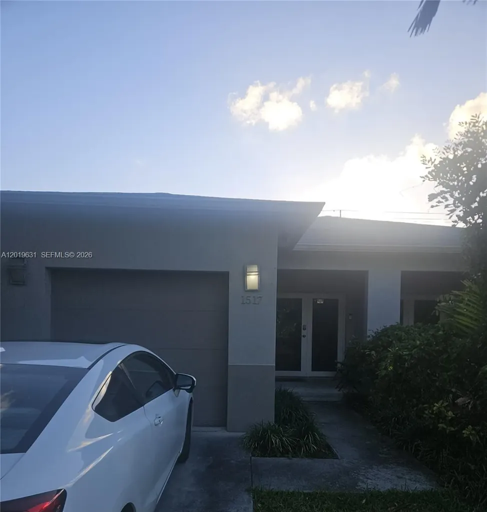 1517 NE 3rd Avenue Fort Lauderdale FL 33304