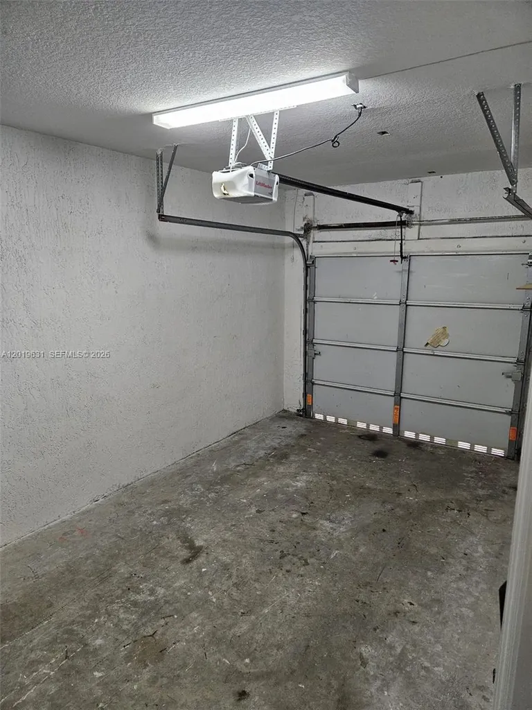 1517 NE 3rd Avenue Fort Lauderdale FL 33304