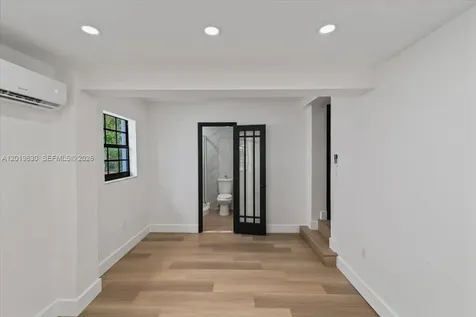 1409 NW 44th Street Miami FL 33142