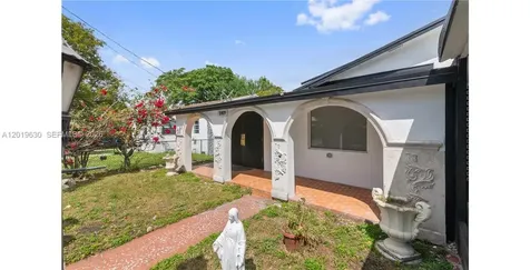 1409 NW 44th Street Miami FL 33142