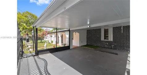 1409 NW 44th Street Miami FL 33142