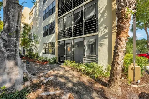 20441 NE 30th Avenue Aventura FL 33180