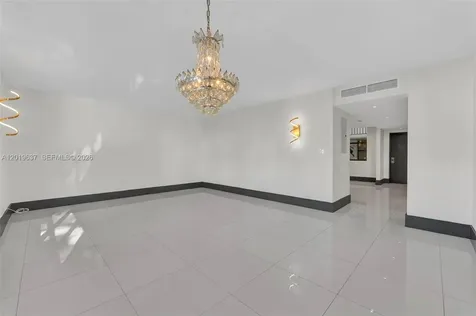 20441 NE 30th Avenue Aventura FL 33180