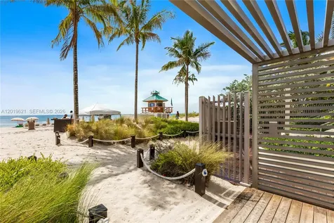 18975 Collins Avenue Sunny Isles Beach FL 33160