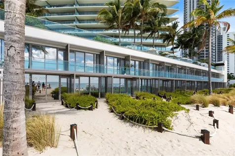 18975 Collins Avenue Sunny Isles Beach FL 33160