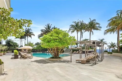 18975 Collins Avenue Sunny Isles Beach FL 33160