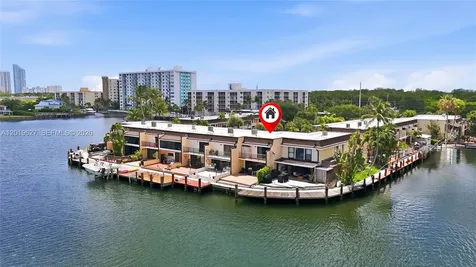 2757 NE 165th Terrace North Miami Beach FL 33160