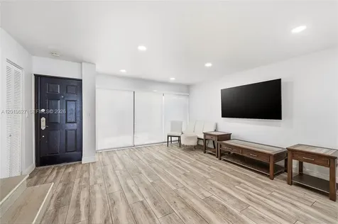 2757 NE 165th Terrace North Miami Beach FL 33160