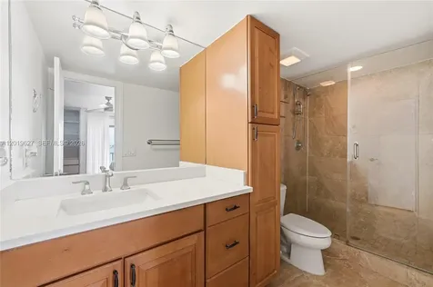 2757 NE 165th Terrace North Miami Beach FL 33160