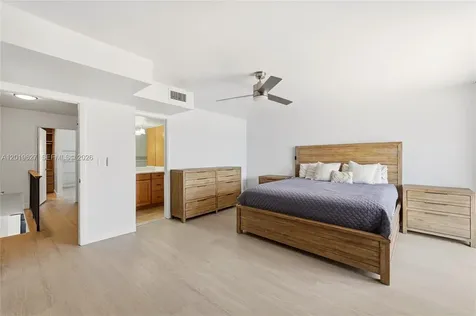 2757 NE 165th Terrace North Miami Beach FL 33160