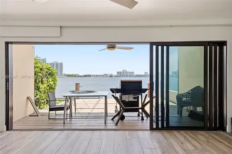 2757 NE 165th Terrace North Miami Beach FL 33160