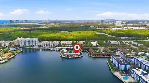 2757 NE 165th Terrace North Miami Beach FL 33160