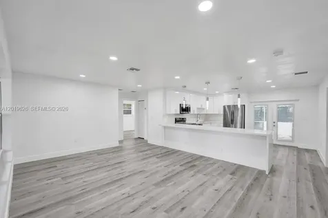 101 SW 53rd Avenue Plantation FL 33317