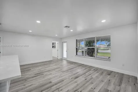 101 SW 53rd Avenue Plantation FL 33317