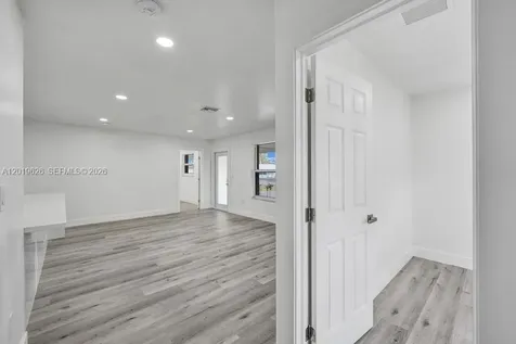 101 SW 53rd Avenue Plantation FL 33317