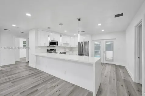 101 SW 53rd Avenue Plantation FL 33317
