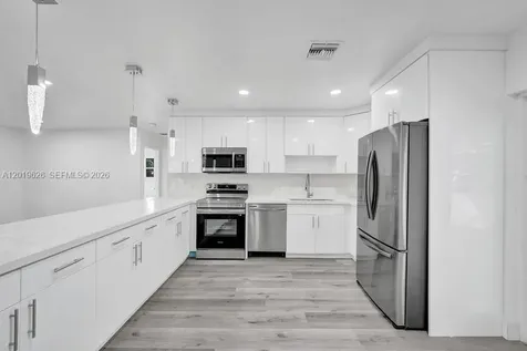 101 SW 53rd Avenue Plantation FL 33317