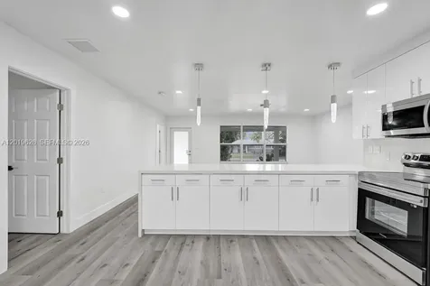 101 SW 53rd Avenue Plantation FL 33317
