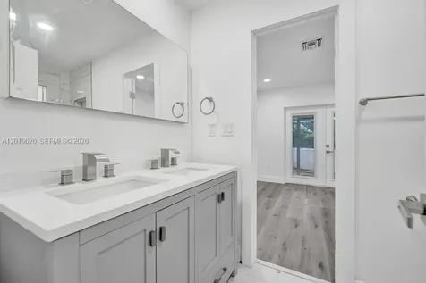 101 SW 53rd Avenue Plantation FL 33317