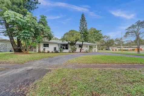 101 SW 53rd Avenue Plantation FL 33317