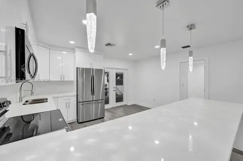 101 SW 53rd Avenue Plantation FL 33317