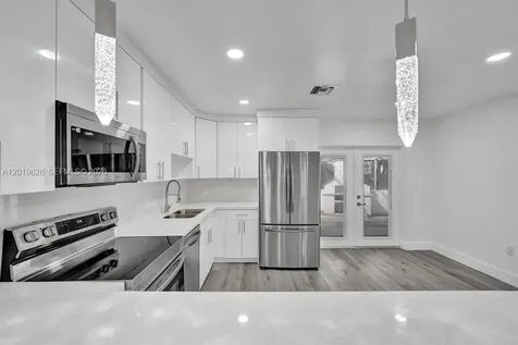 101 SW 53rd Avenue Plantation FL 33317