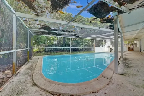101 SW 53rd Avenue Plantation FL 33317