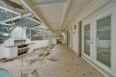 101 SW 53rd Avenue Plantation FL 33317