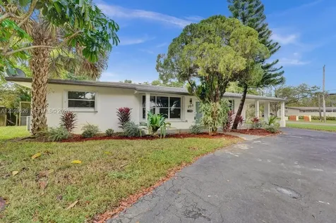 101 SW 53rd Avenue Plantation FL 33317