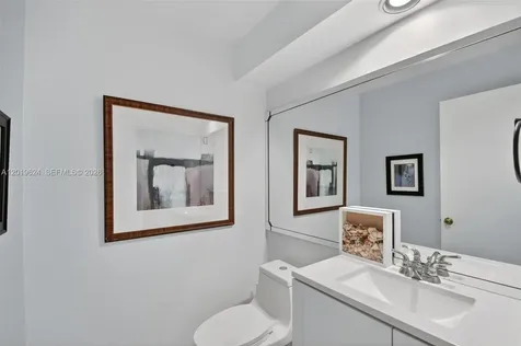 341 Waterside Drive Hypoluxo FL 33462