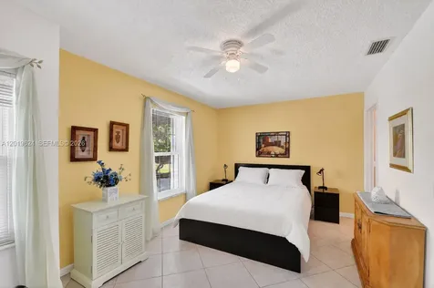 341 Waterside Drive Hypoluxo FL 33462