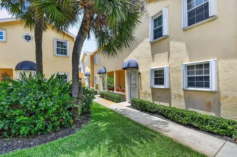 341 Waterside Drive Hypoluxo FL 33462