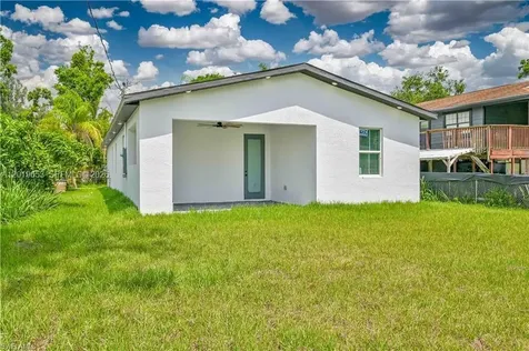 2223 Carver Avenue Other City - In The State Of Florida FL 33916