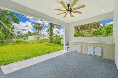 2223 Carver Avenue Other City - In The State Of Florida FL 33916