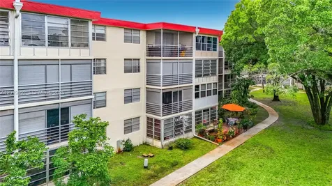 3000 NW 48th Terrace Lauderdale Lakes FL 33313