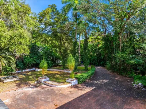 3720 Poinciana Avenue Miami FL 33133