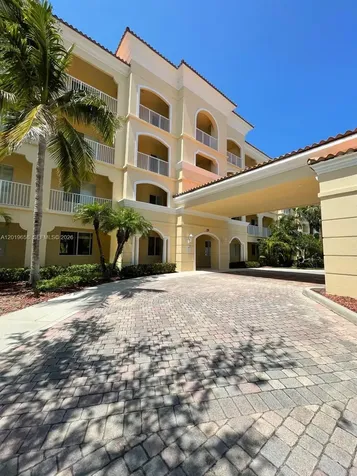 19 W Harbour Isle Drive W Fort Pierce FL 34949