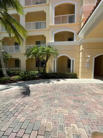 19 W Harbour Isle Drive W Fort Pierce FL 34949
