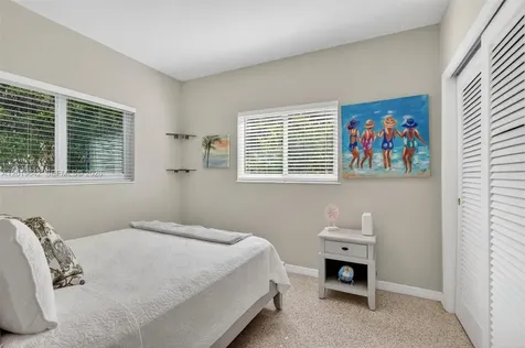 8 Ocean View Boulevard Key Largo FL 33037