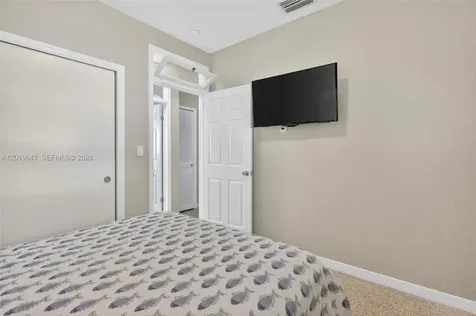 8 Ocean View Boulevard Key Largo FL 33037