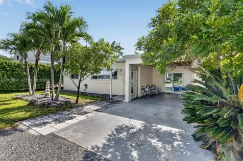 8 Ocean View Boulevard Key Largo FL 33037