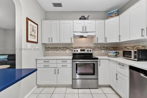 8 Ocean View Boulevard Key Largo FL 33037