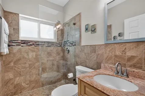 8 Ocean View Boulevard Key Largo FL 33037