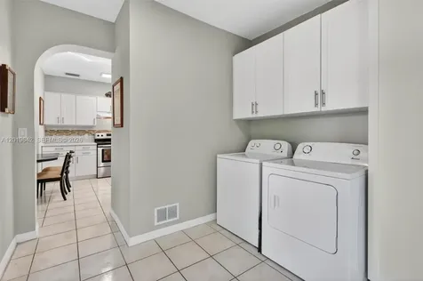 8 Ocean View Boulevard Key Largo FL 33037