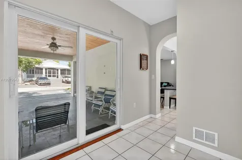 8 Ocean View Boulevard Key Largo FL 33037