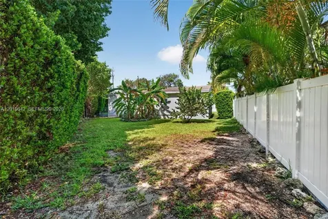 8 Ocean View Boulevard Key Largo FL 33037