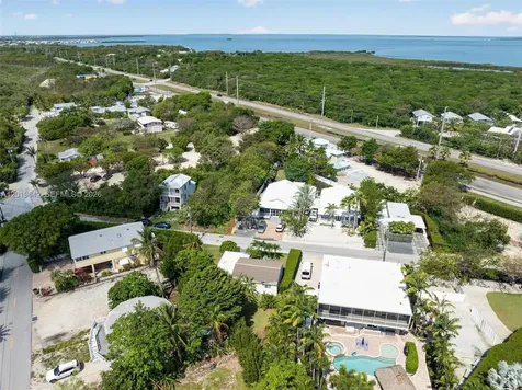 8 Ocean View Boulevard Key Largo FL 33037