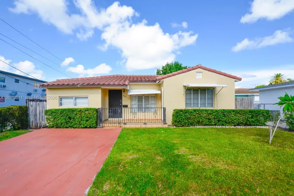 225 NW 14th Avenue Miami FL 33125